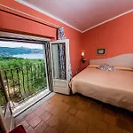 Bed & Breakfast Donnasilia 3*