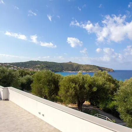 Donnasilia Bed & Breakfast 3*