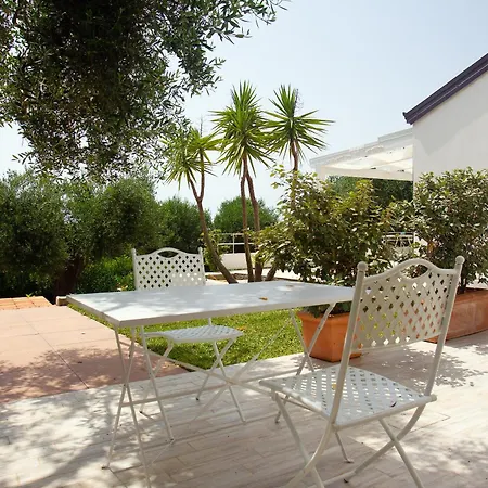 Bed & Breakfast Donnasilia 3*