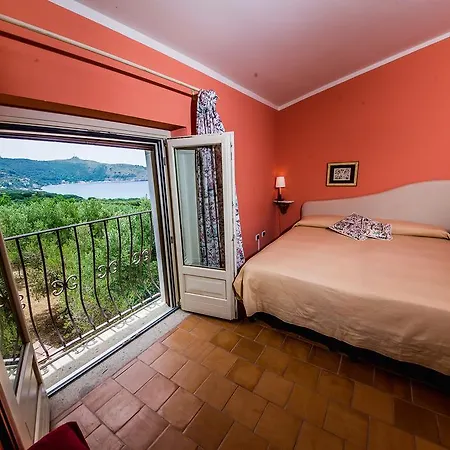 Bed & Breakfast Donnasilia 3*
