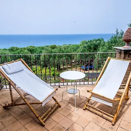 Bed & Breakfast Donnasilia 3*