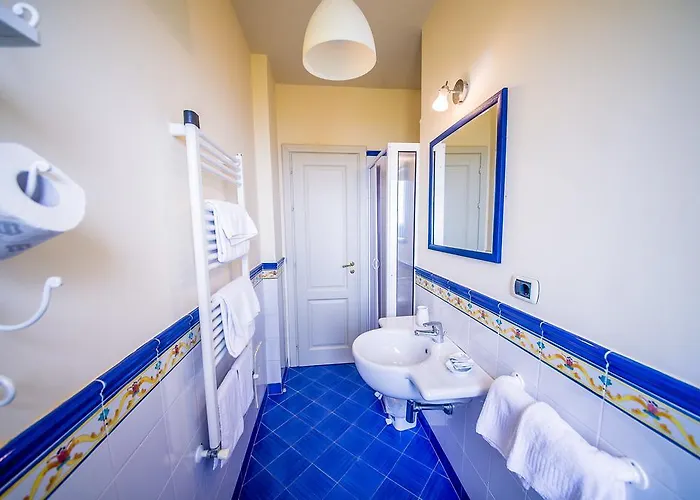 Donnasilia パリヌロ